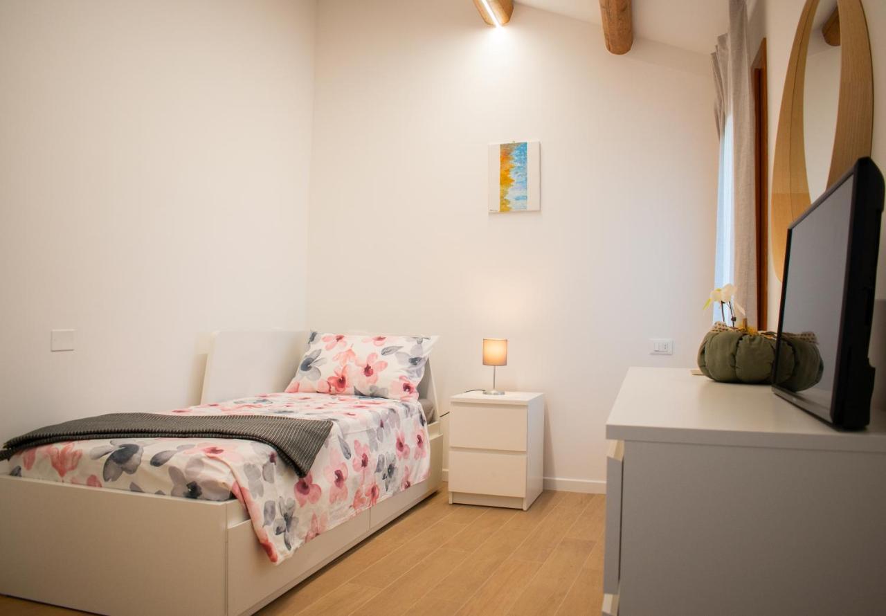 Ca' Dei Sogni Apartments Монтаняна Екстериор снимка